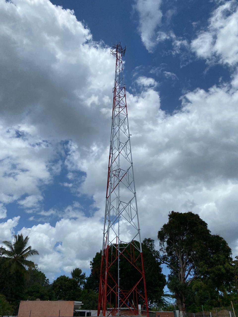 60m 3 leg tubular telecom tower to Panama